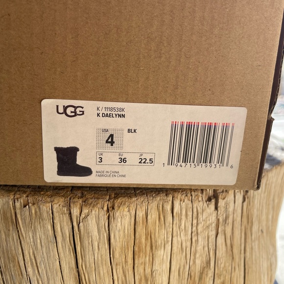 Ugg Kids Daelynn Boot Black - Picture 4 of 4